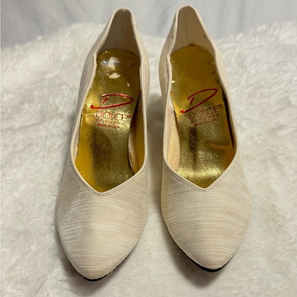 VTG 80’s Cream Dolce by Pierre Heels Scalloped Edge Textured Linen SZ 8 Bridal - Picture 15 of 16